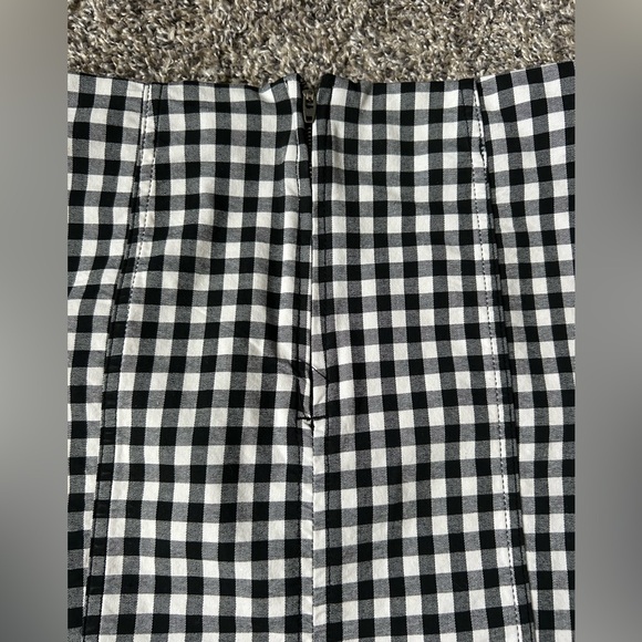 Free People black and white stretch mini skirt size 8 - Picture 4 of 7